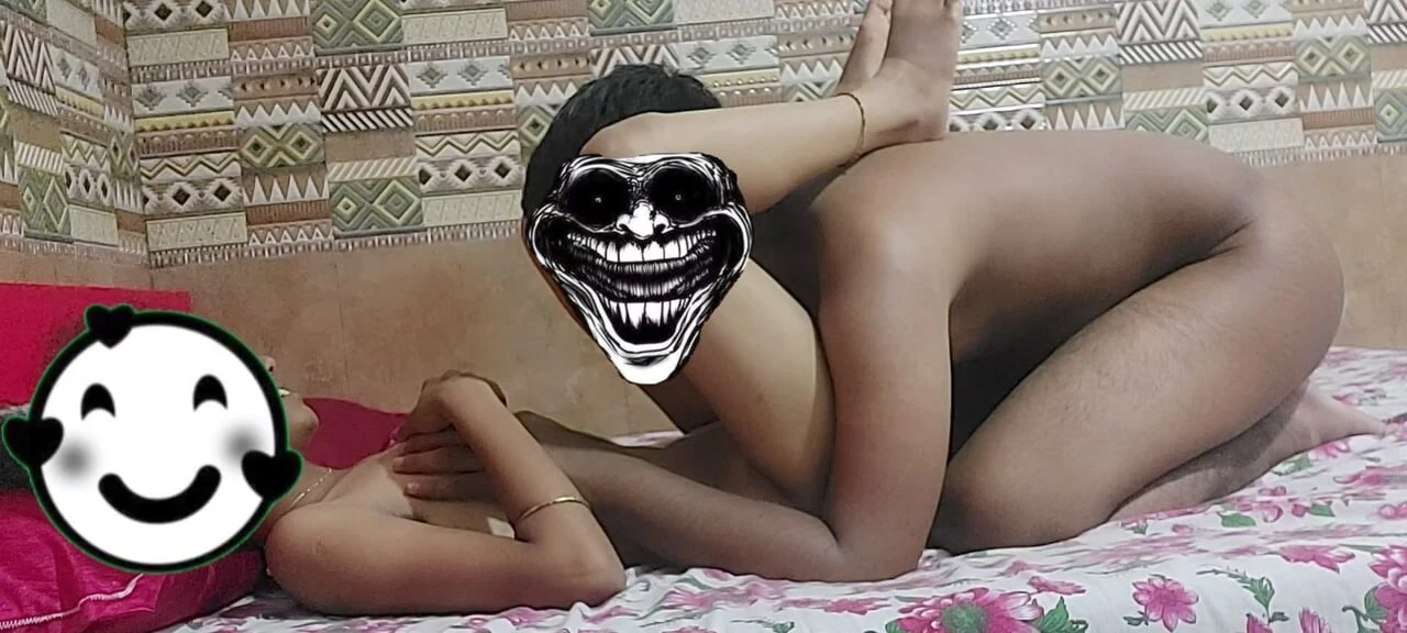 Stepsis Just Broke up and Wanted support so I Took Her to Hotel and Fucked Her. Desi Marathi Indian Girl Fucked