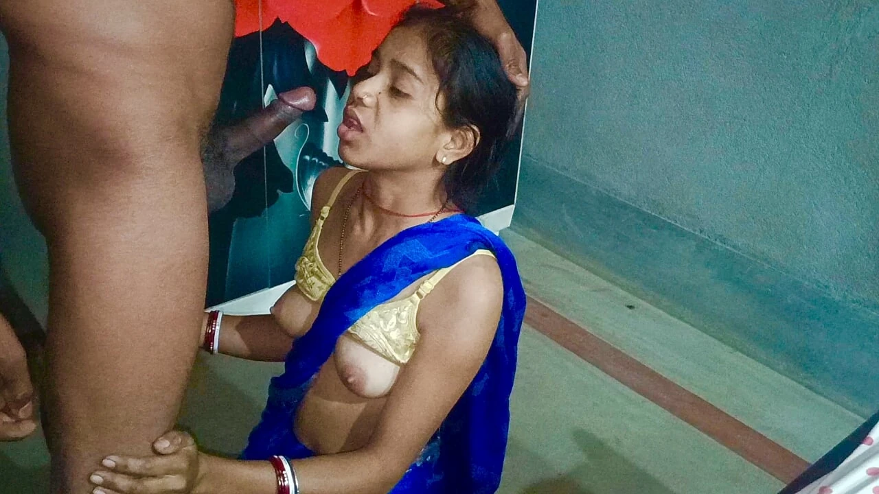 Village Bhabhi mera Desi Lund ko Chusa aur Fir apni gaand Chudai